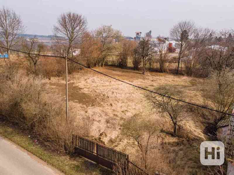 Prodej stavebního pozemku (1545 m2) v Postupicích na Benešovsku - foto 14