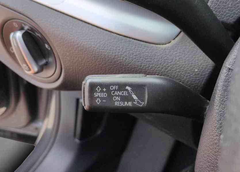 Volkswagen Sharan 2.0TDI Trendline 125kw - foto 13