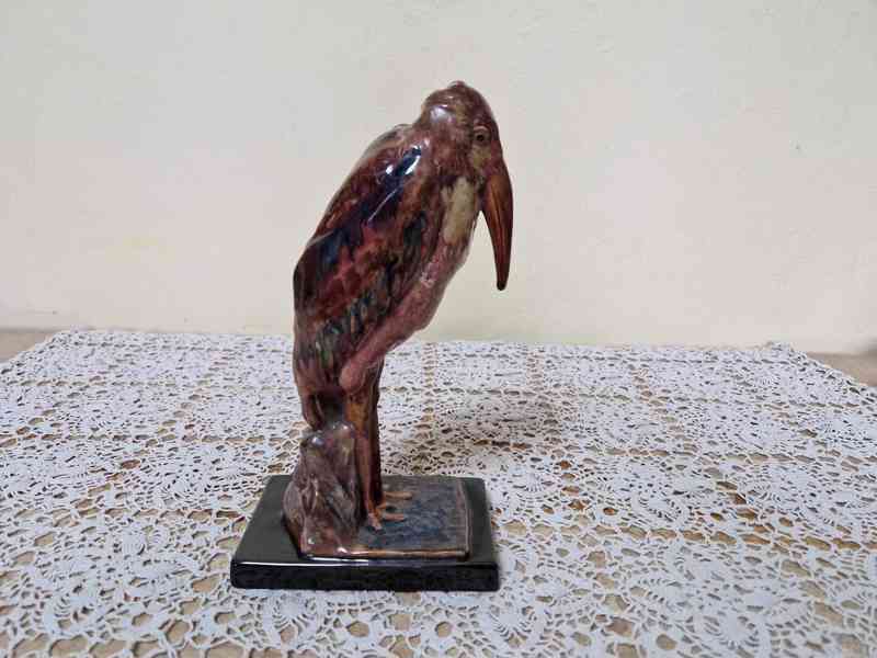 Krásná stará keramická plastika pták Marabu - foto 2