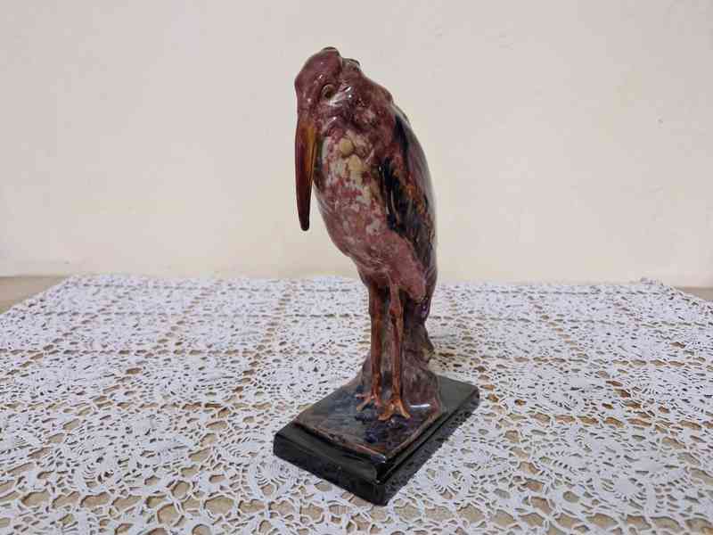 Krásná stará keramická plastika pták Marabu - foto 6