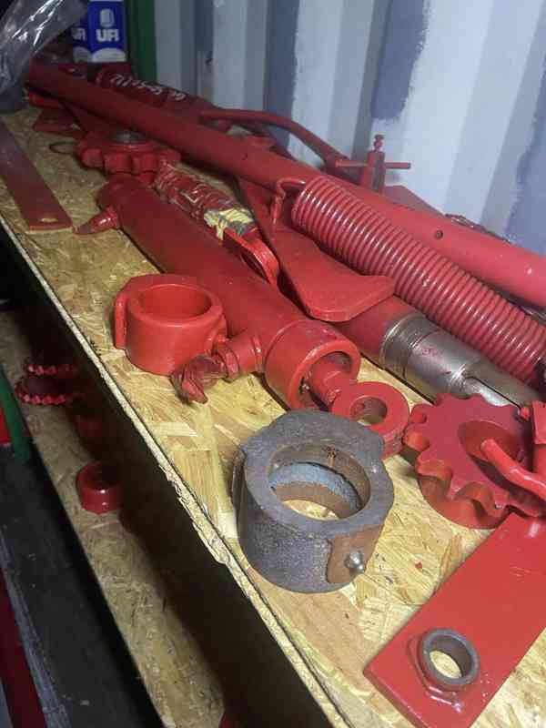 Díly na lis PRF 110, PPR 110 Belarus  - foto 6