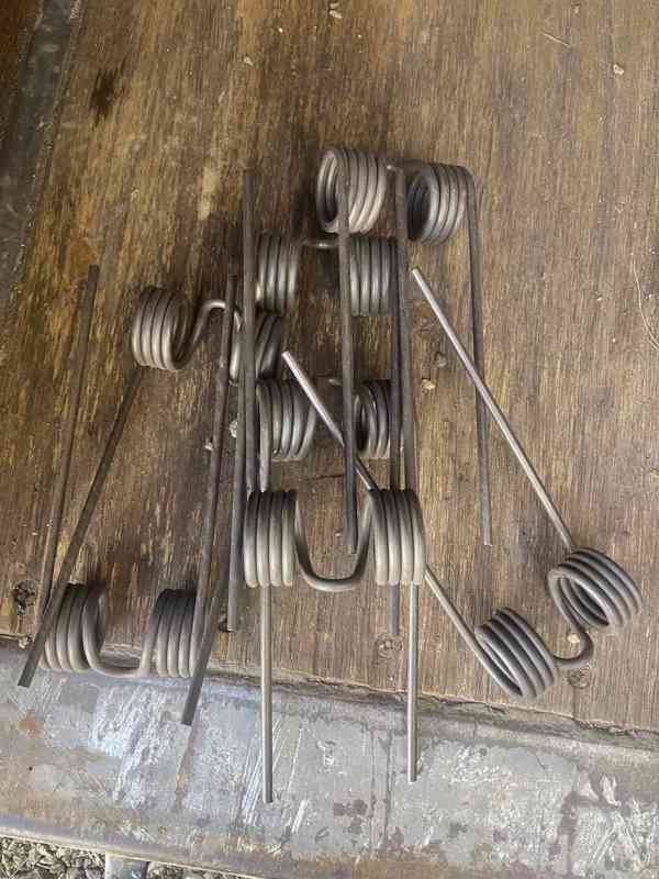 Díly na lis PRF 110, PPR 110 Belarus  - foto 13