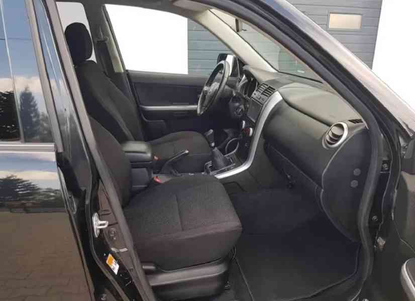 Suzuki Grand Vitara 2.4i Comfort benzín 124kw - foto 7