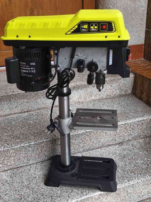 Prodám VĚTŠÍ Sloupovou vrtačku Ryobi RDP102L -390 W.  - foto 1