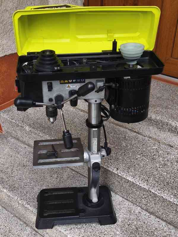 Prodám VĚTŠÍ Sloupovou vrtačku Ryobi RDP102L -390 W.  - foto 3
