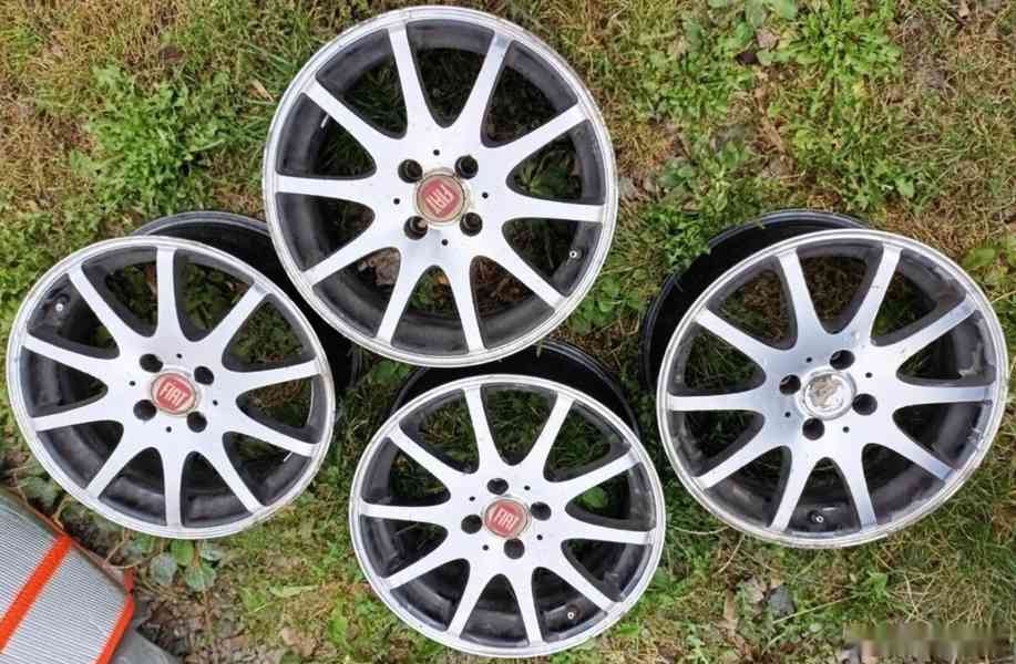 Fiat - alu ráfky Dezent - 16J s roztečí 4krát 98mm , ET-30 - foto 1