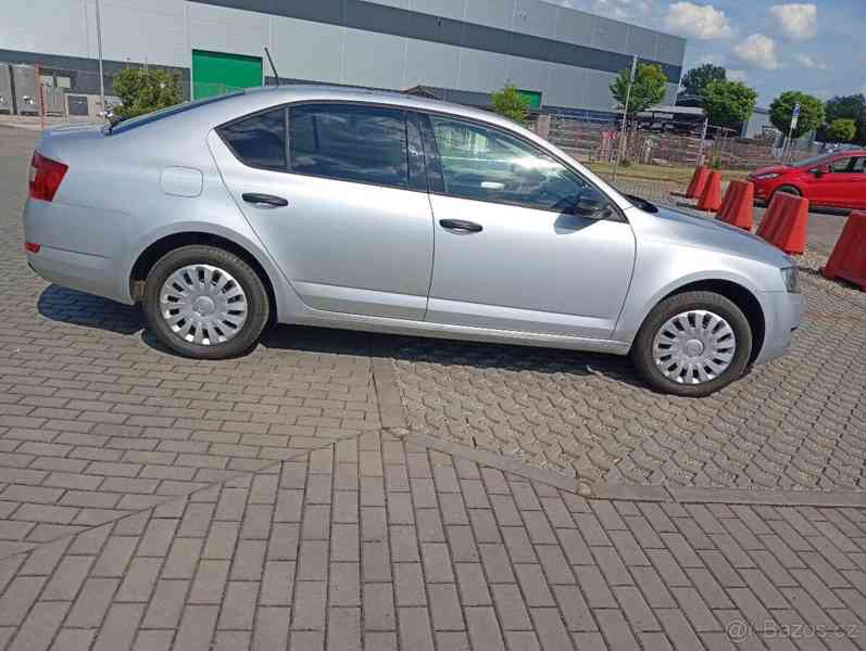 Škoda Octavia 1,8   3 šestirychlostní - benzin - foto 3