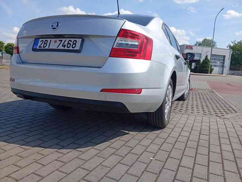 Škoda Octavia 1,8   3 šestirychlostní - benzin - foto 2