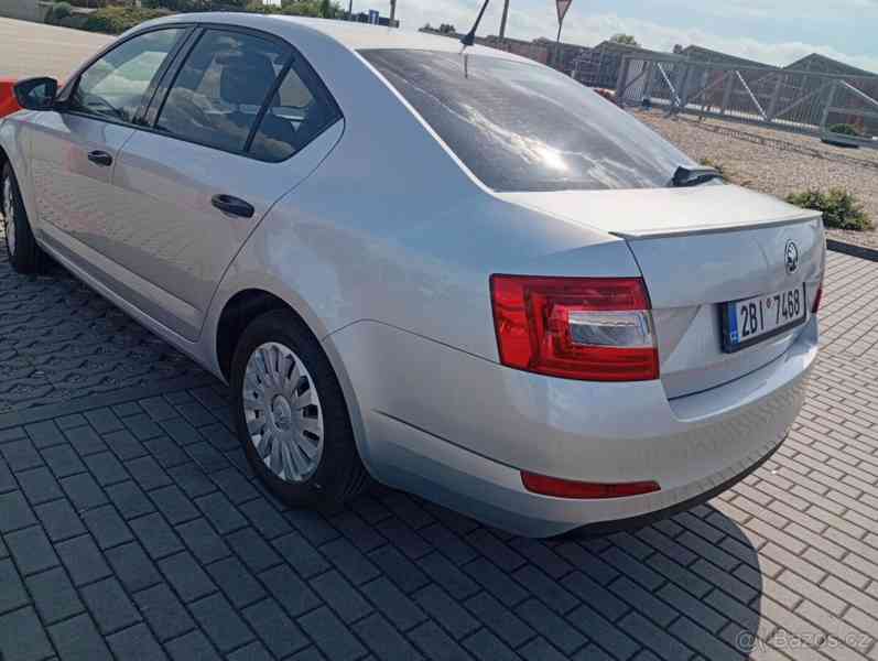 Škoda Octavia 1,8   3 šestirychlostní - benzin - foto 6