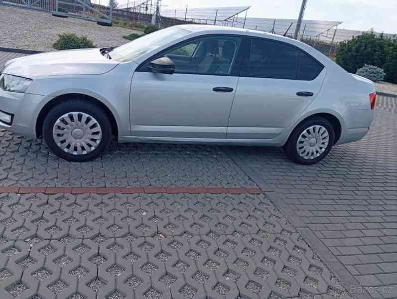 Škoda Octavia 1,8   3 šestirychlostní - benzin - foto 7
