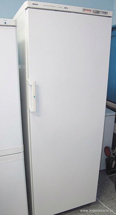 Zásuvkový mrazák BOSCH Economic Froster, objem 332 l - foto 1
