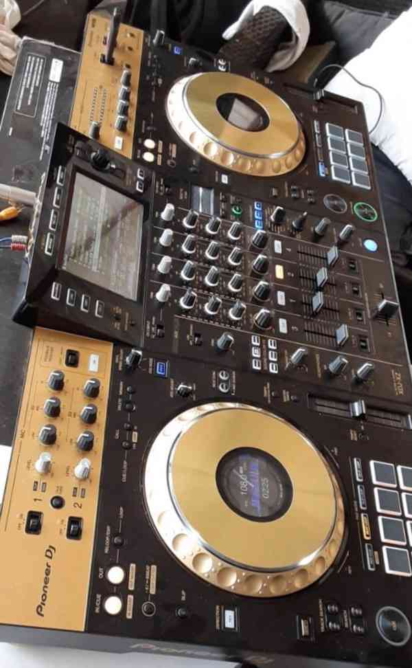 Pioneer XDJ-XZ-N Limited Edition Gold 4-Channel Standalone - foto 3