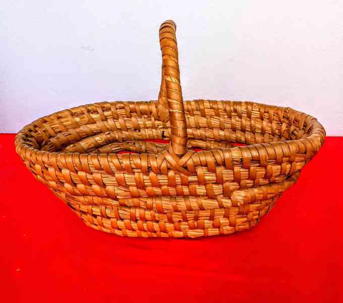 Proutěný košík
