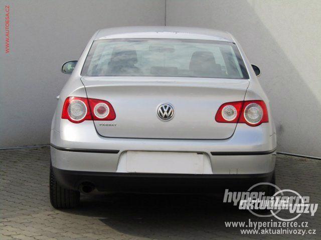 Volkswagen Passat 1.6, benzín, vyrobeno 2009 - foto 4