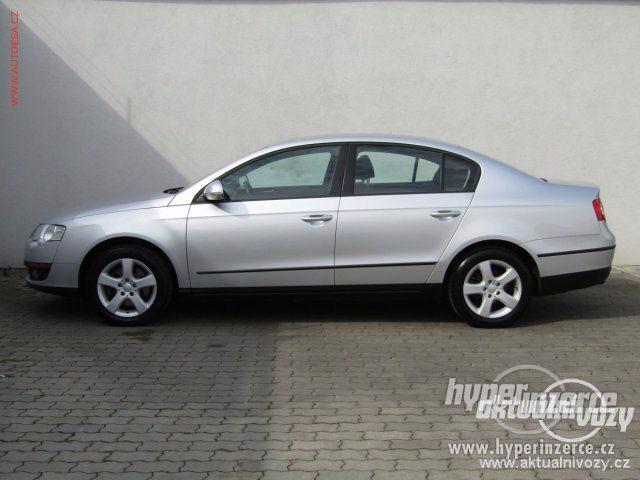 Volkswagen Passat 1.6, benzín, vyrobeno 2009 - foto 9
