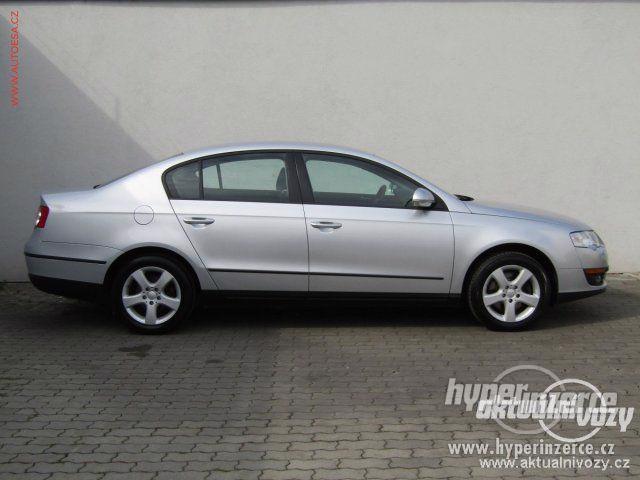 Volkswagen Passat 1.6, benzín, vyrobeno 2009 - foto 16