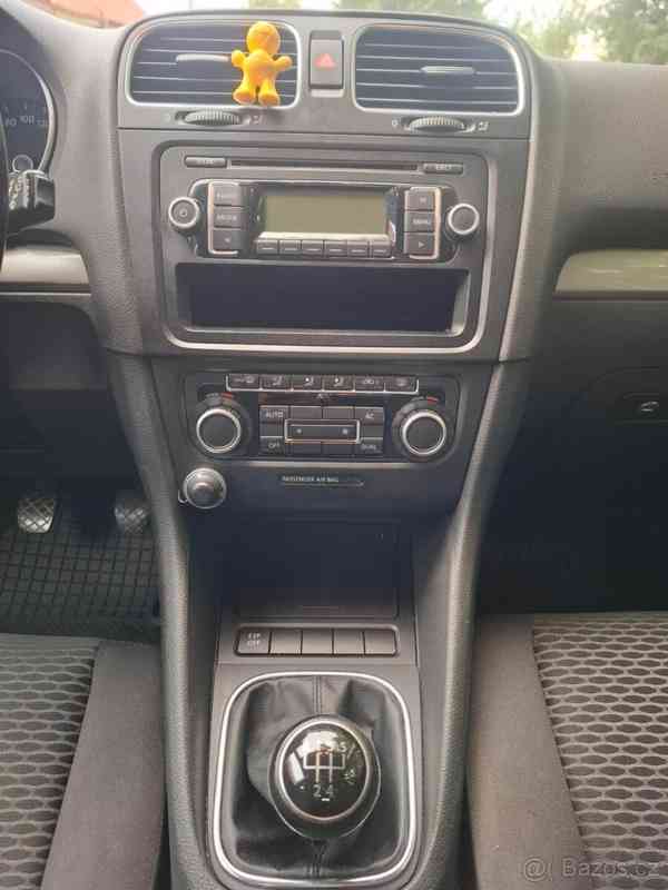 Volkswagen Golf 1,6   6 TDI 77KW - foto 9