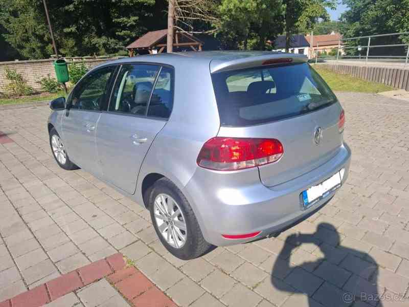Volkswagen Golf 1,6   6 TDI 77KW - foto 4