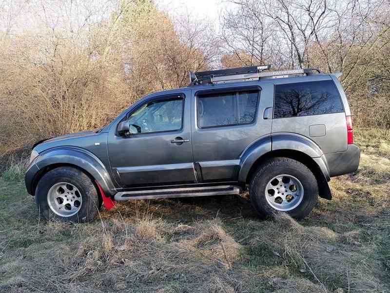 Nissan Pathfinder 2.5 dCi LE Aut. 126kw - foto 7