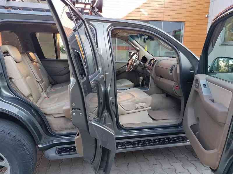 Nissan Pathfinder 2.5 dCi LE Aut. 126kw - foto 4