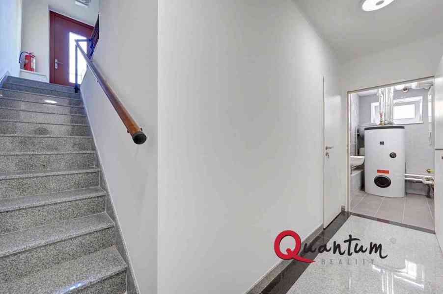 Exkluzivní prodej nové bytové jednotky 2+kk o celkové podlahové ploše 56,7 m2 + terasa 20,9 m2 v prá - foto 14