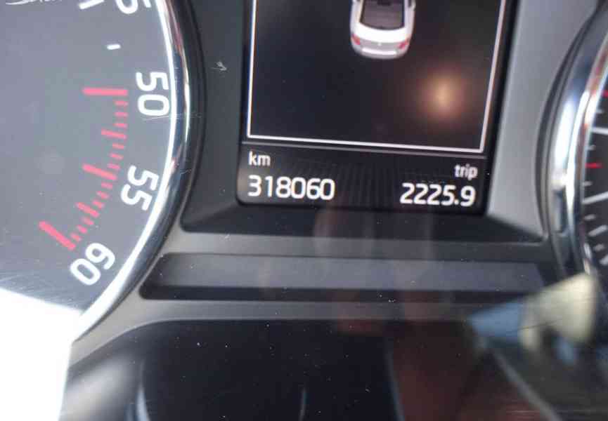 Škoda Octavia 2.0 TDI r.v.2013 (110 kw) Koupeno v ČR - foto 7