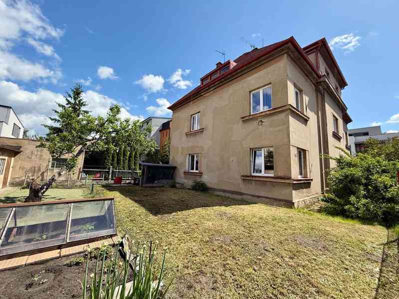 Pronájem bytu 3+kk v cihlovém domě, 85 m2, balkón + zahrádka - foto 12