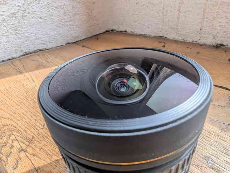 Sigma 8mm f/3.5 EX DG Circular Fisheye Nikon (záběr 180°) - foto 2