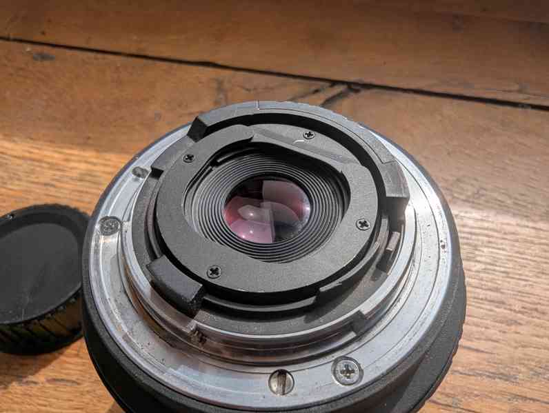 Sigma 8mm f/3.5 EX DG Circular Fisheye Nikon (záběr 180°) - foto 4