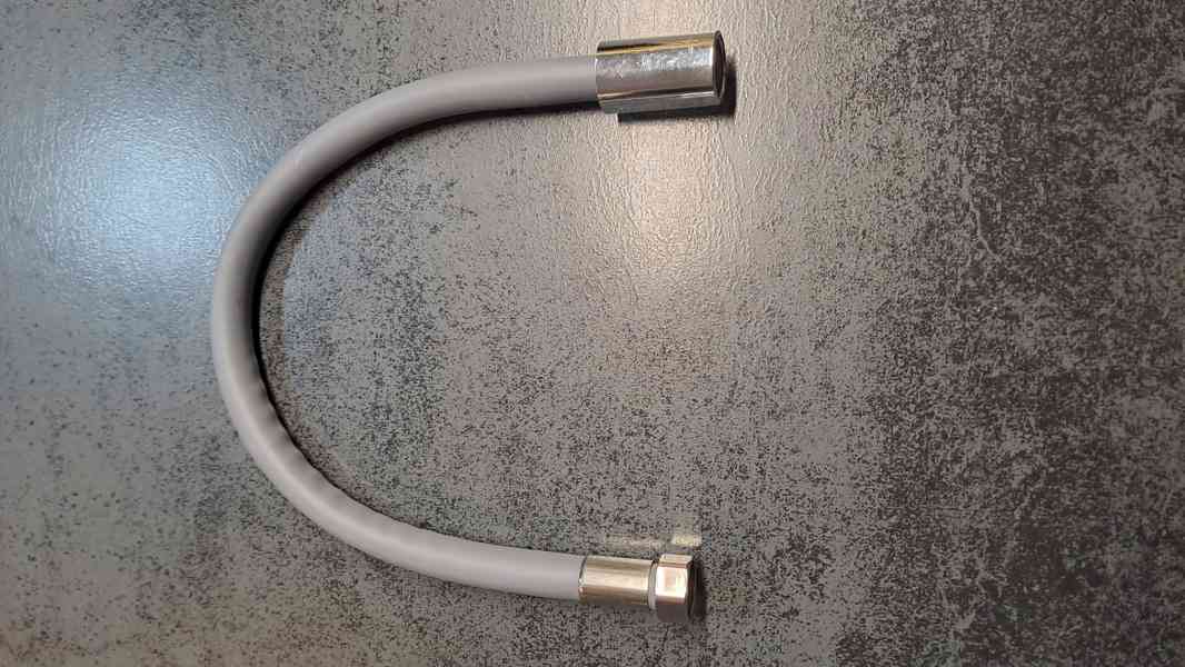 Ohebný nástavec na vodovodní baterii 50 cm - foto 2