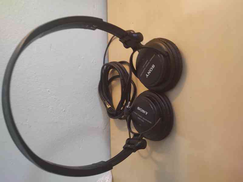 Mobilnì telefon Motorola za 1700 Kč - foto 7