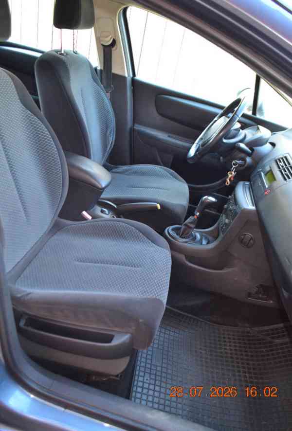 Citroen C4 - foto 13