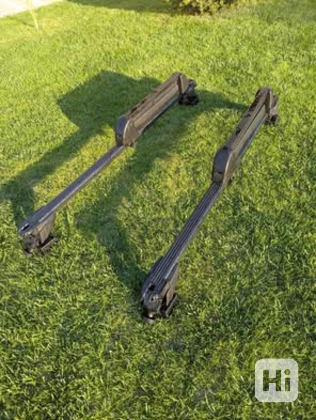 Nosič lyží na auto - foto 1