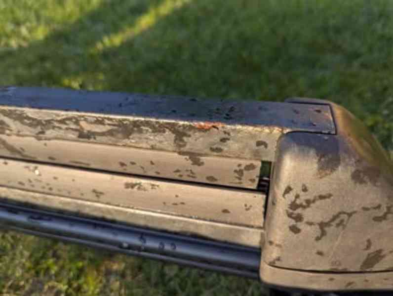 Nosič lyží na auto - foto 7