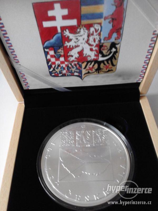 10-uncová stříbrná mince Česká vlajka 2020 standart - foto 4