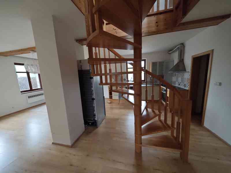 Pronájem rodinný dům o dispozici 4+kk Louňovice - foto 3