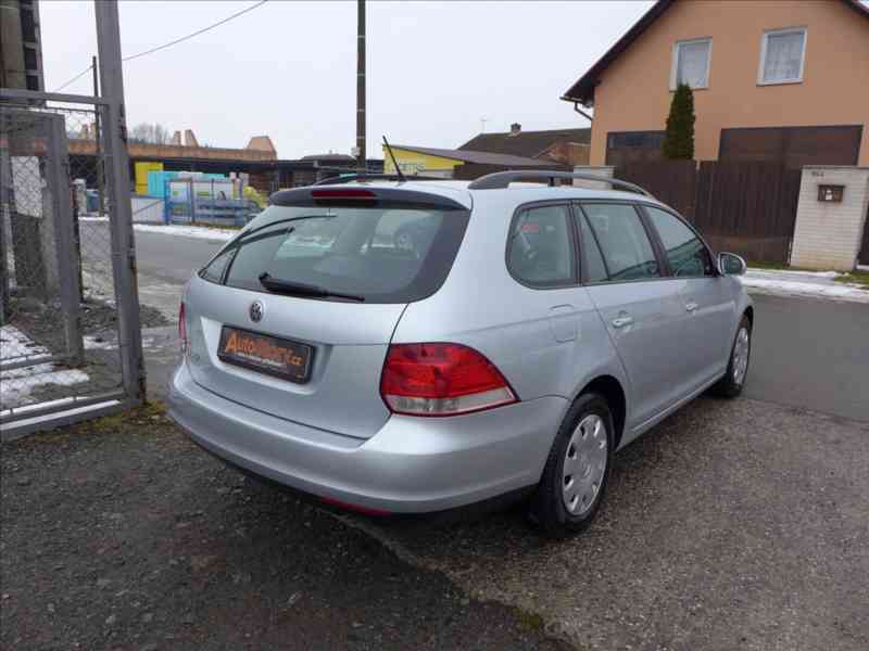 Volkswagen Golf 1,4 i KLIMA, 1.MAJITEL - foto 3
