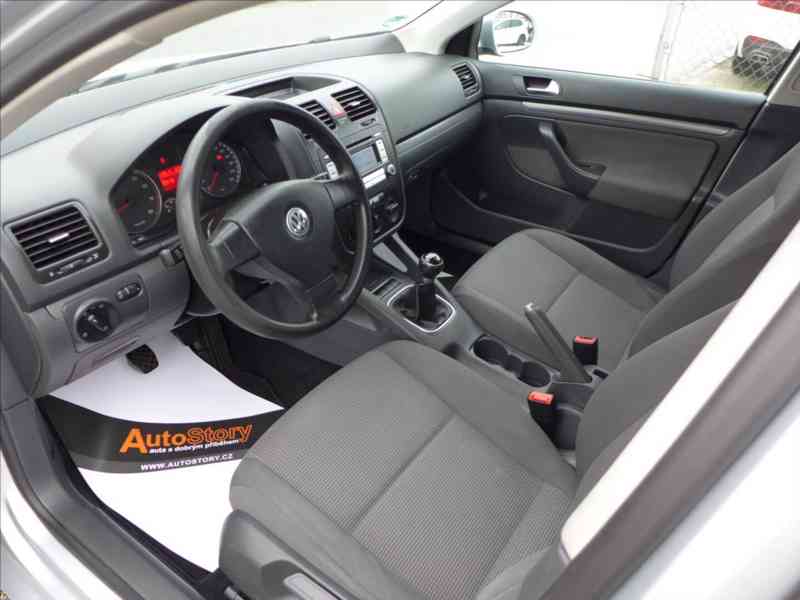 Volkswagen Golf 1,4 i KLIMA, 1.MAJITEL - foto 5