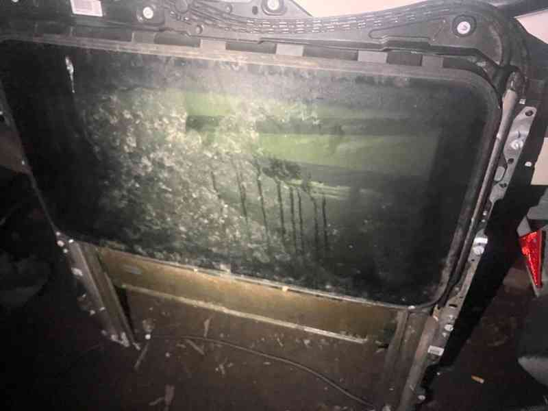 BMW 4 F36 Gran Coupé plecharina info v textu. - foto 6