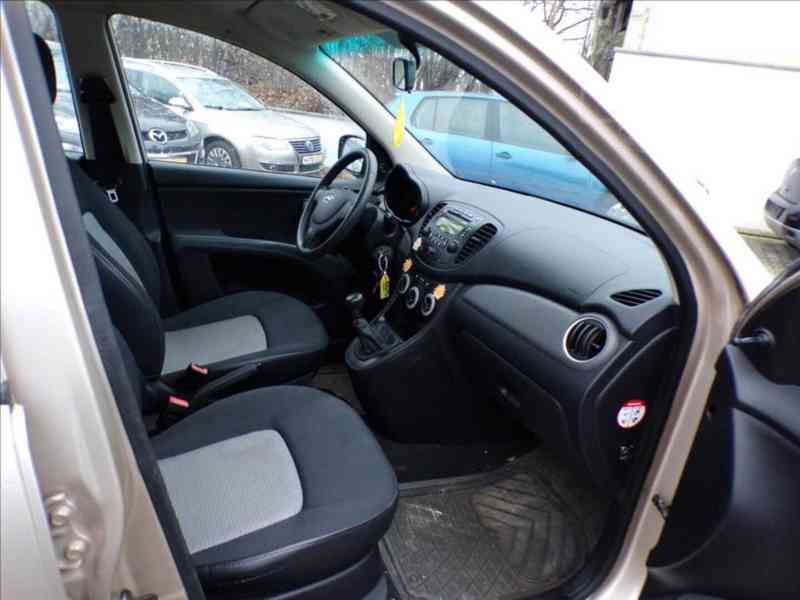 Hyundai i10 1,2 i POSILOVAČ ŘÍZENÍ - foto 11