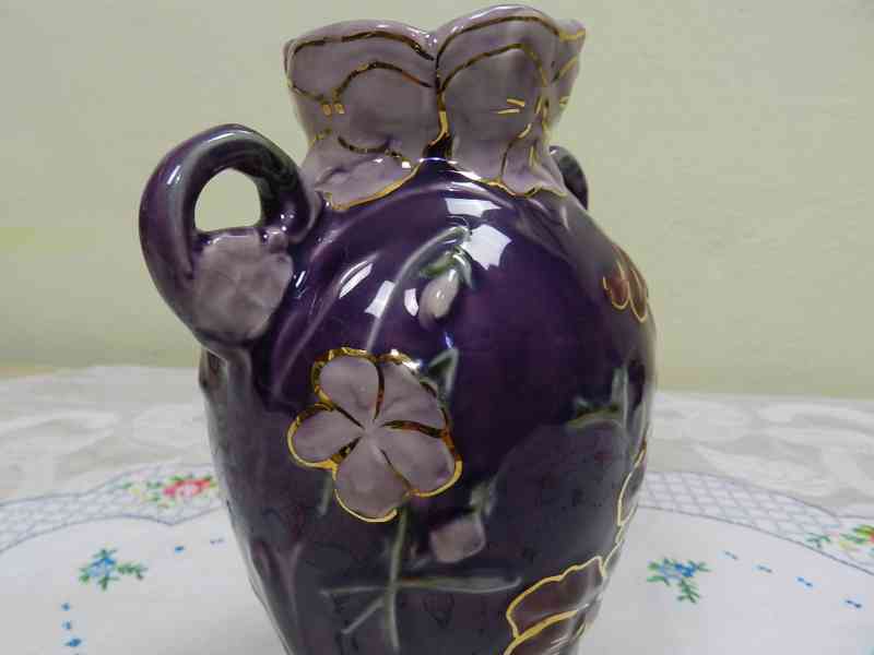 Krásná malovaná fialová Váza Květiny Majolika - foto 3