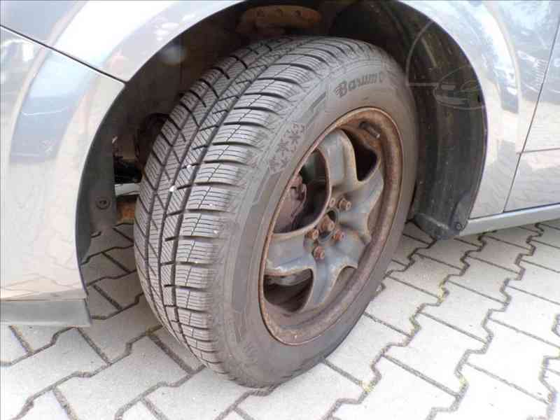 Opel Astra 1,6 AUTOMAT,TAŽ.ZAŘ. - foto 13