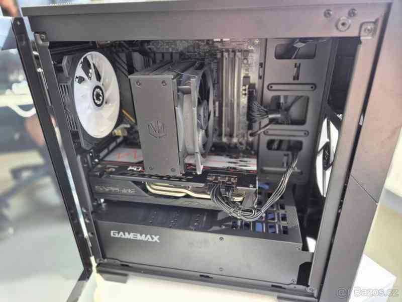 Santaův Herní Stroj – počítač ideální jako dárek k Vánocům - foto 4