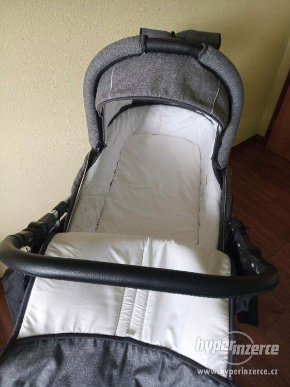 Dětský kočárek 3v1 Maked Lucky Len šedý - trojkombinace - foto 4