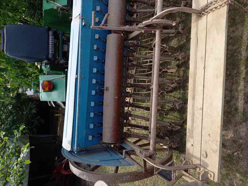 Prodám secí stroj na obilí za traktor - foto 9