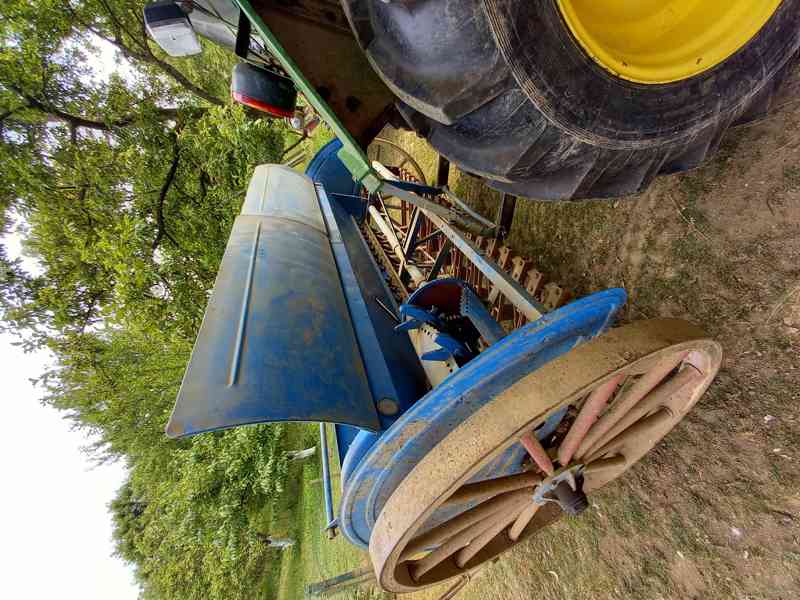 Prodám secí stroj na obilí za traktor - foto 7