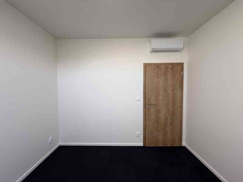 PRONÁJEM KANCELÁŘE O CP CCA 11,10 M2, BRNO - KRÁLOVO POLE - foto 4