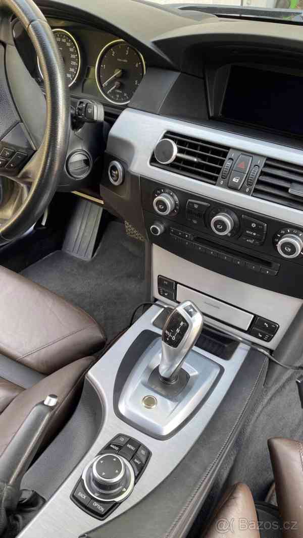 BMW Řada 5 E61 530 X-Drive 2009	 - foto 7