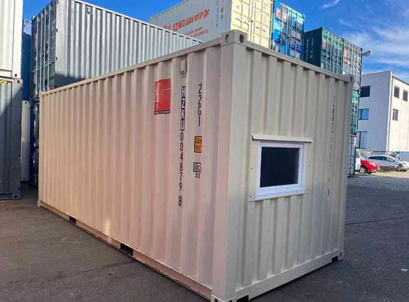 20stopý přepravní kontejner + sekční vrata + okno - foto 13