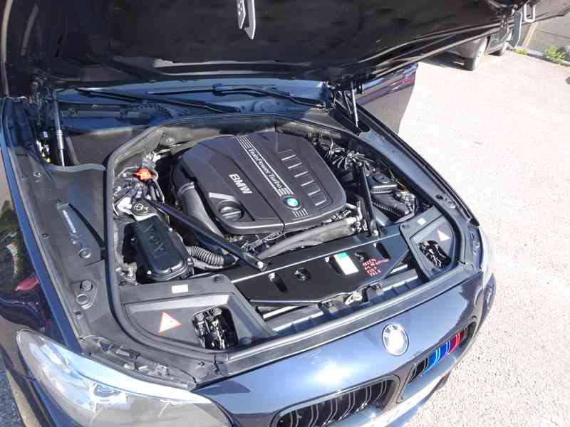 BMW 530 D XDrive r.v.2015 Koupeno v ČR  M paket - foto 18
